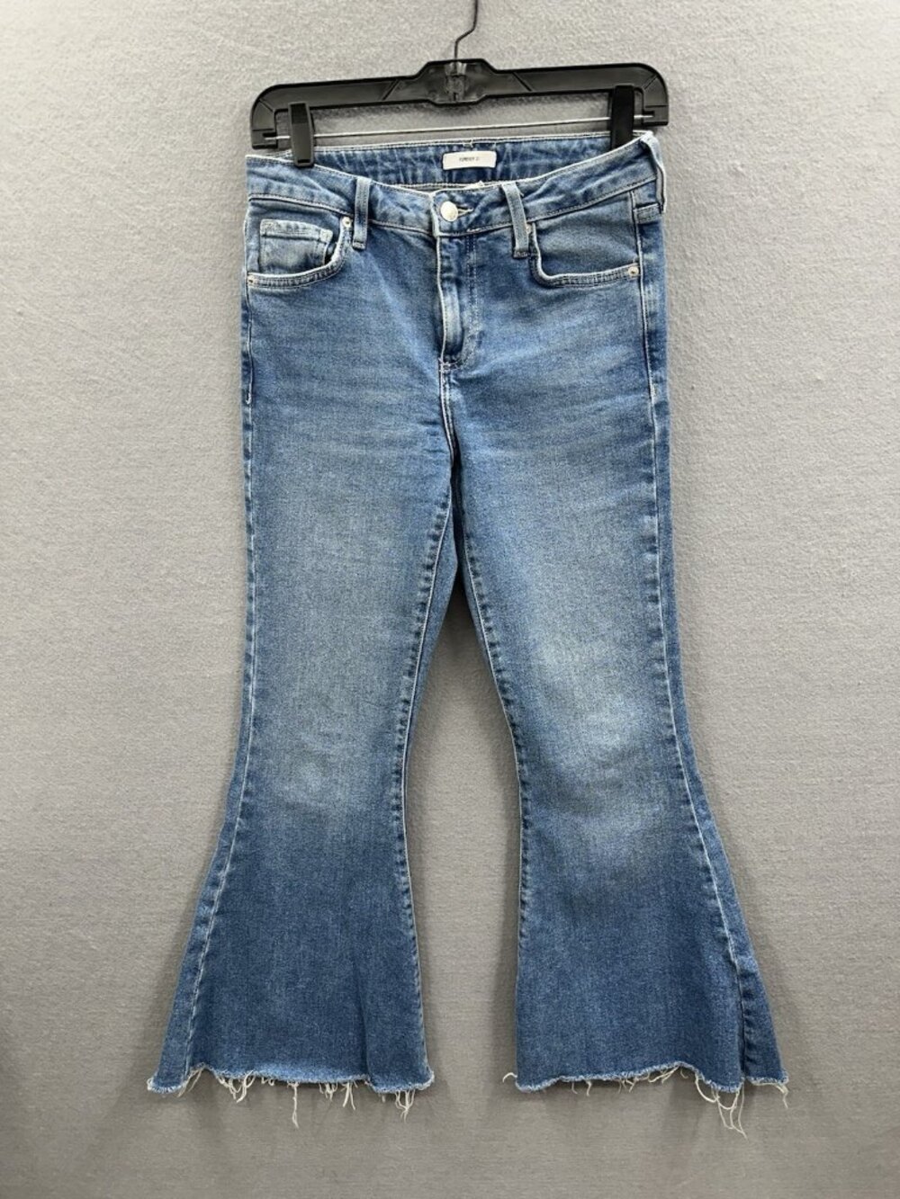 Forever 21 Jeans Women Size 26 Flare Leg Raw Hem Denim Distressed Casual Fashion